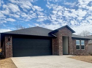 811 Picard Ave, Lowell, AR 72745