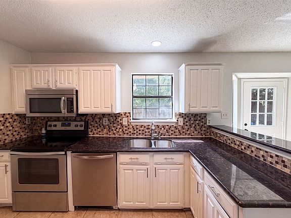 2nd image of 4300 Windwillow Ct