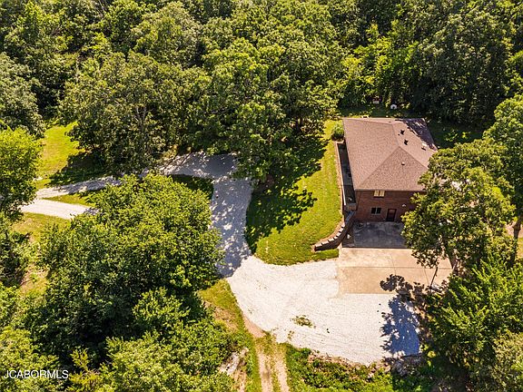 5th image of 2832 Fischer Rd