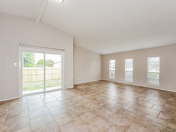 4th image of 3401 Aquarius Cir