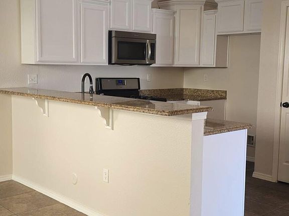 3rd image of 14375 High Rock Dr