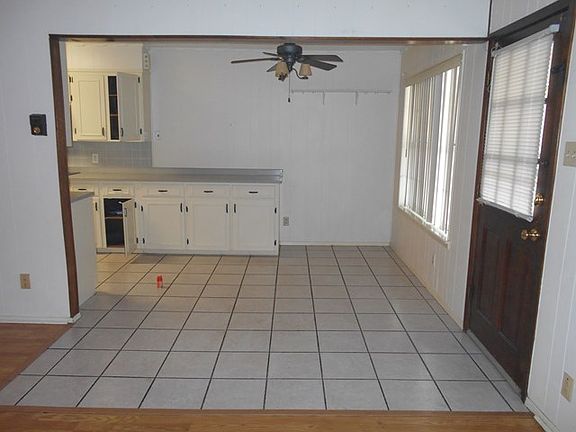5th image of 3101 Lindenwood Dr