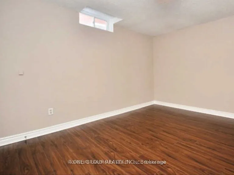95 Dunbar Cres — Photo 12