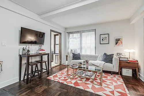 56 7th Ave #6G Photo 1