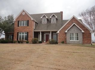 3104 Harris St, Gainesville, TX 76240