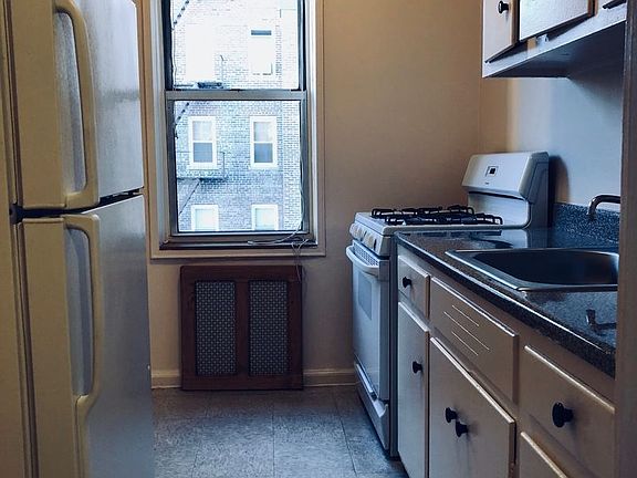 4th image of 11016 72nd Ave APT 606