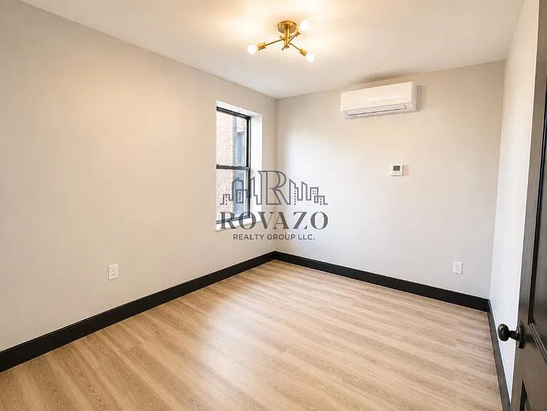2 bed, 600 sqft, $1,995 — Photo 3