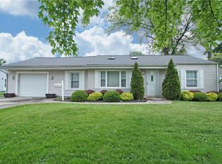 7735 Miami Rd, Mentor On The Lake, OH 44060