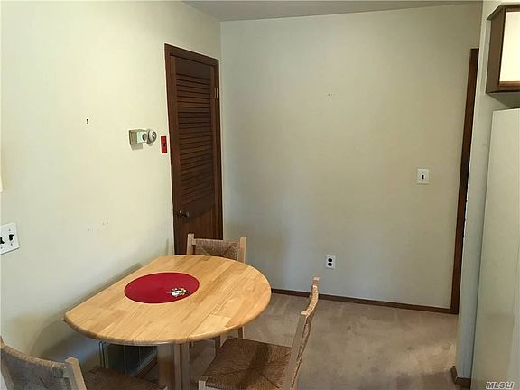 2nd image of 20 Laurel Ave APT 72