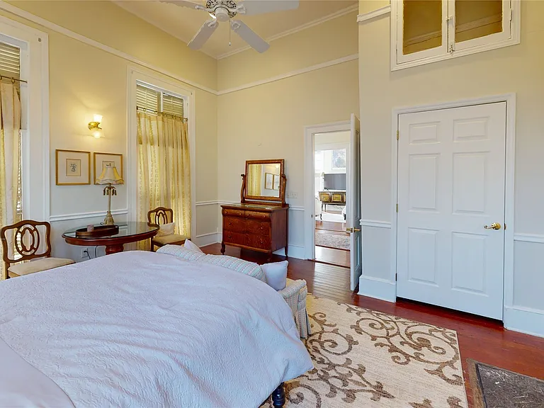 648 N Clayton St — Photo 18