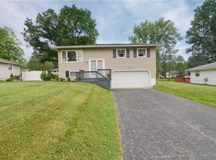 4564 Warwick St N, Canfield, OH