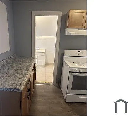 999 Howard Ave #3 — Photo 5