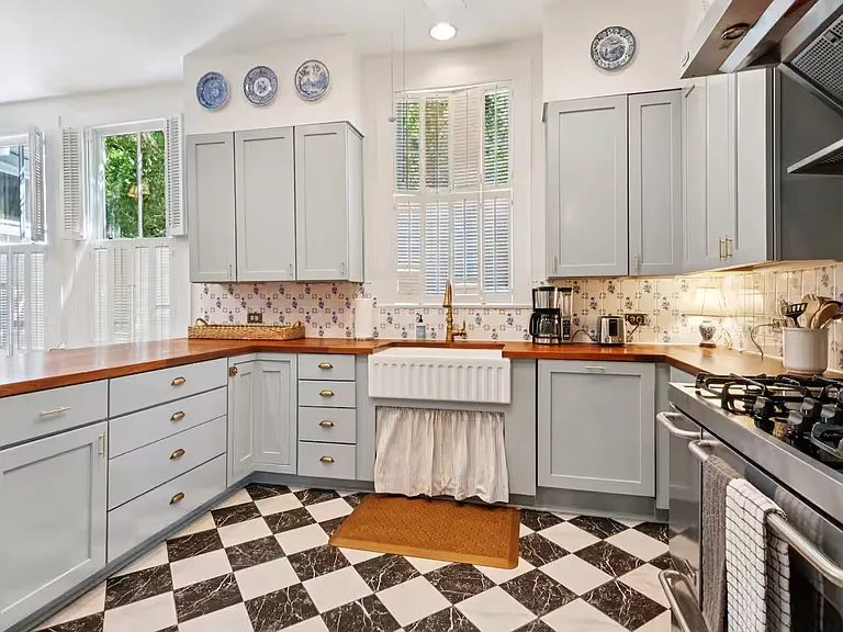 1115 Henry Clay Ave — Photo 21