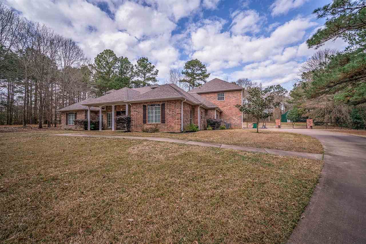 247 Woodmark Dr Longview Tx 75605 Mls 10130704 Zillow