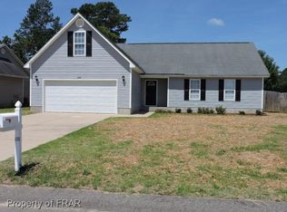 2800 Spring Cress Dr, Hope Mills, NC 28348
