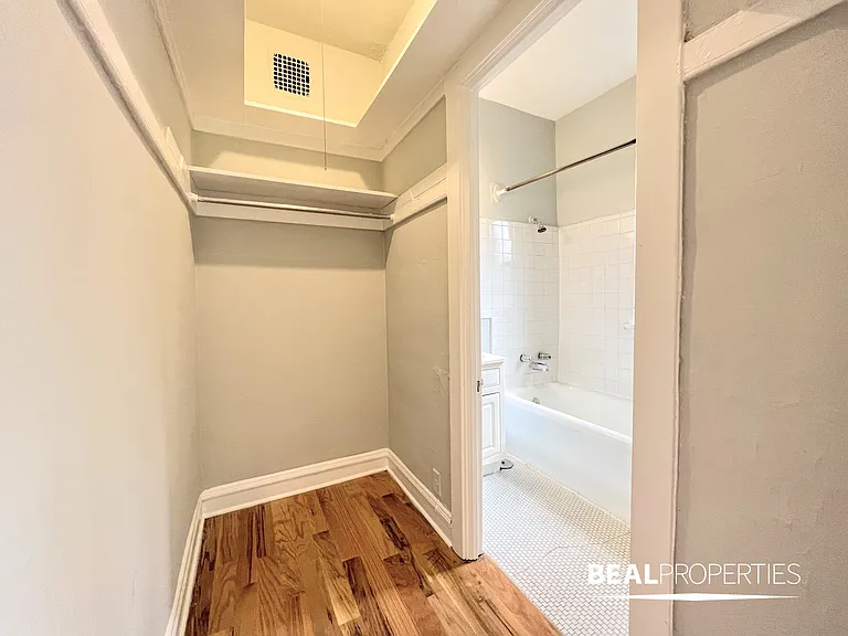 4614 North Paulina — Photo 15