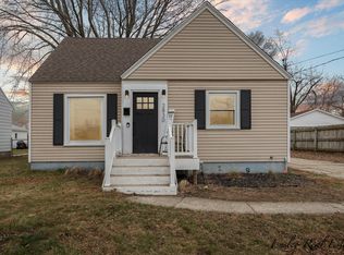 2830 Sharon Ave SW, Wyoming, MI 49519