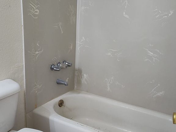 3rd image of 1195 N Brown St