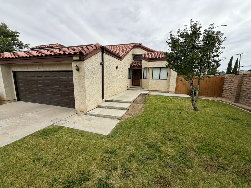 2 bed, 1435 sqft, $1,785 — Photo 1