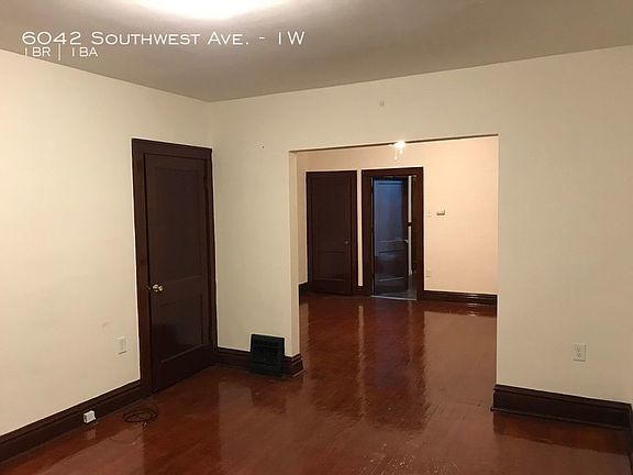 5th image of 6042 Southwest Ave #1W