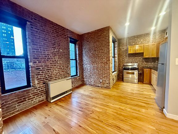 2nd image of 103 E 102nd St APT 2B