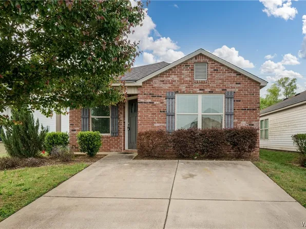 16404 Waterbury Ln, Moundville, AL 35474