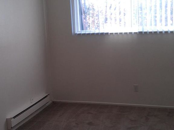 3rd image of 475 E 600 S APT 5A