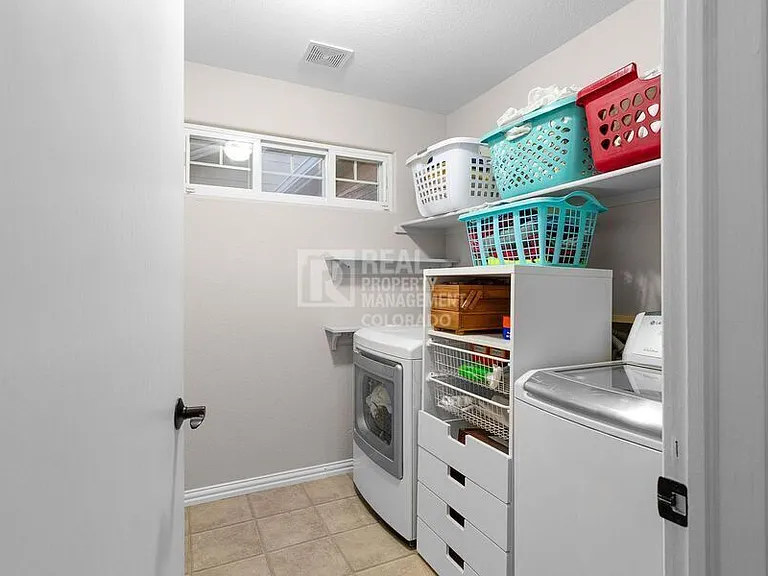 20650 E Dartmouth Dr — Photo 33