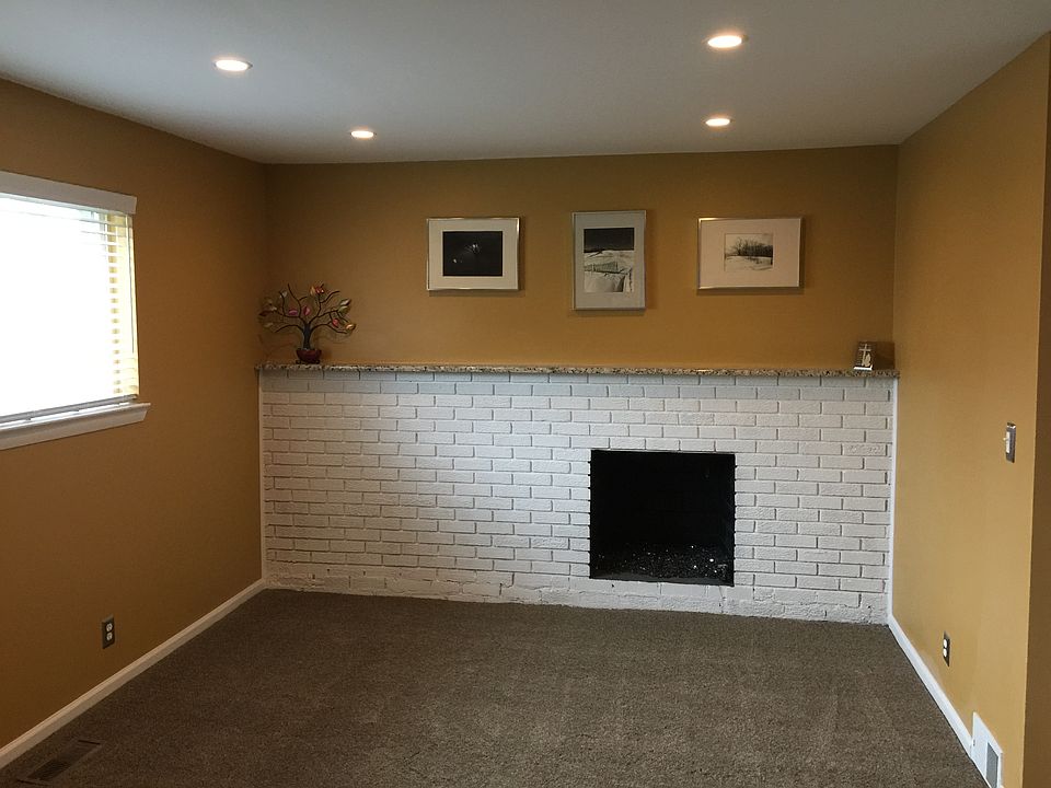 1st image of 31056 Shawn Dr