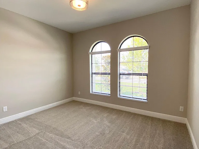 4000 Burdick Loop — Photo 28