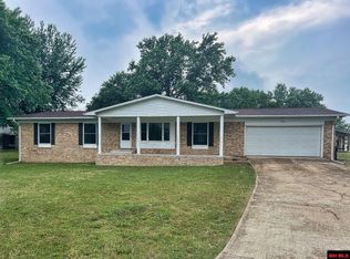 101 Arkansas Ave, Mountain Home, AR 72653