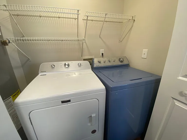 Meridian Park Apartments — Photo 161