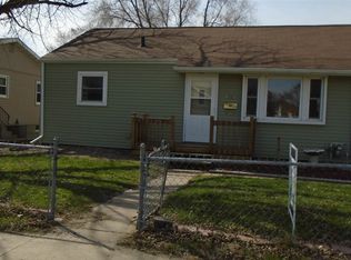 336 Monroe St, Waterloo, IA 50703