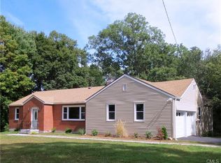 1021 Garden Rd, Orange, CT 06477