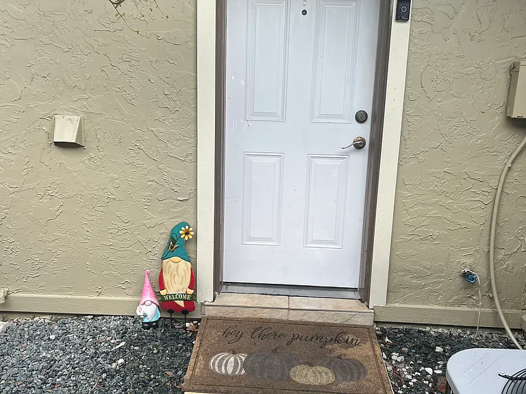 7201 San Luis Ct — Photo 30
