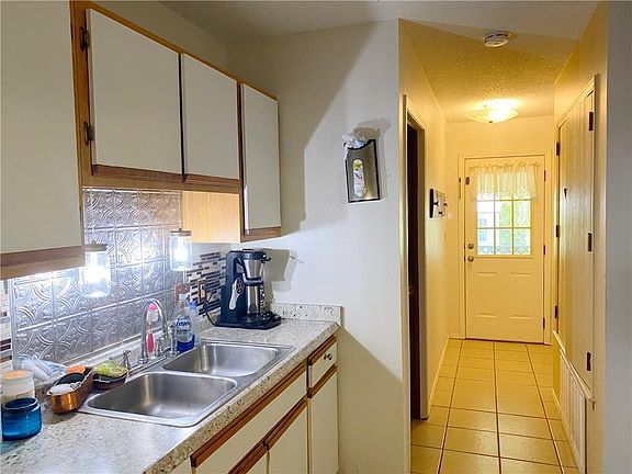 4th image of 5706 Sara St Unit B