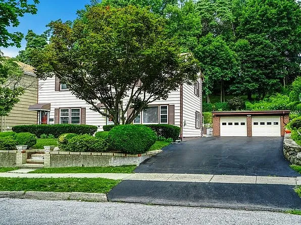 40 Primrose St #2 photo 1