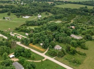 7512 County Route 405, Fulton, MO 65251