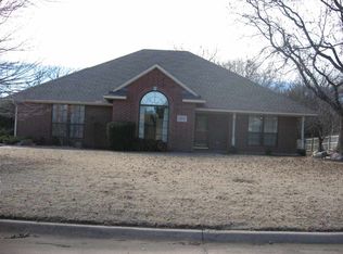 1314 Quail Creek Dr, Enid, OK 73703