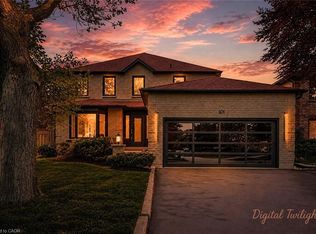 101 Waldie Rd, Oakville, ON L6L6G5