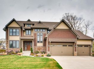 16215 59th Ave N, Plymouth, MN 55446