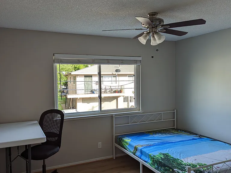 2009 Benita Dr #4 — Photo 3