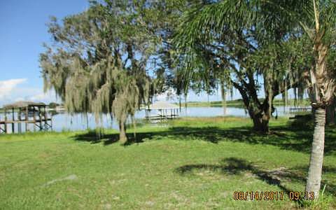 4th image of 920 Lake Dr E