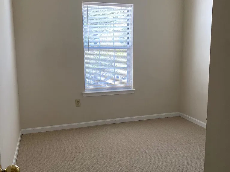 8569 Harvest View Ct — Photo 12