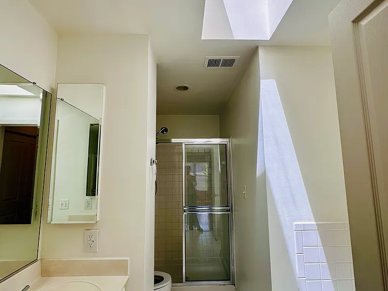 1217 V St NW — Photo 12
