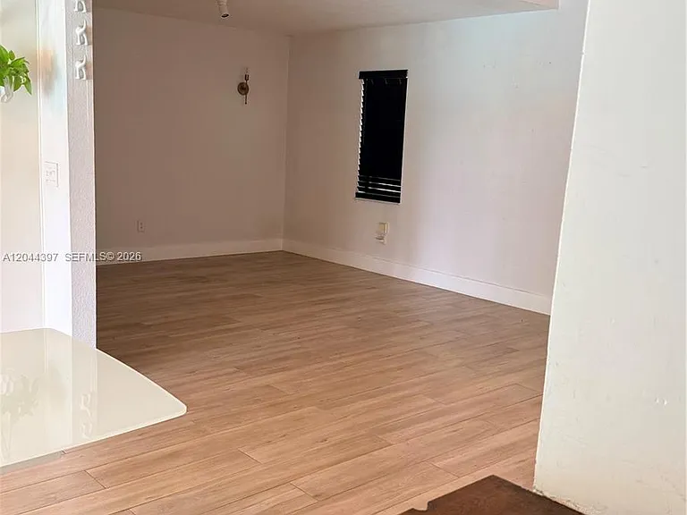 20501 SW 50th Pl — Photo 10