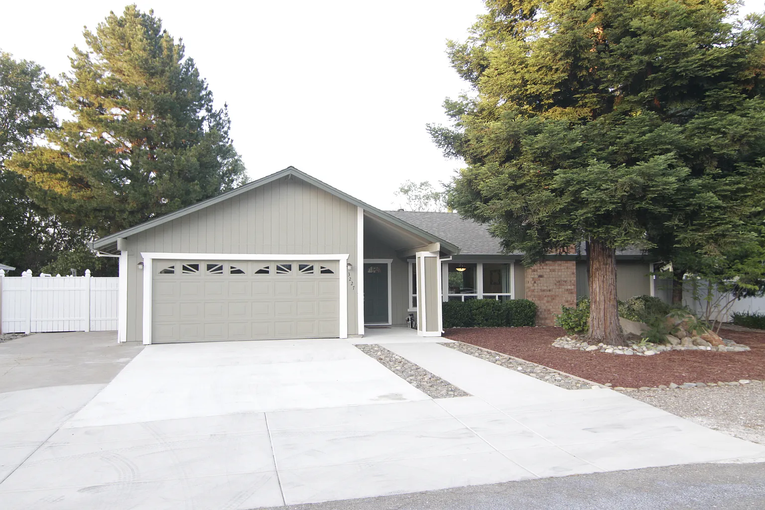 3227 Salida Way photo 1