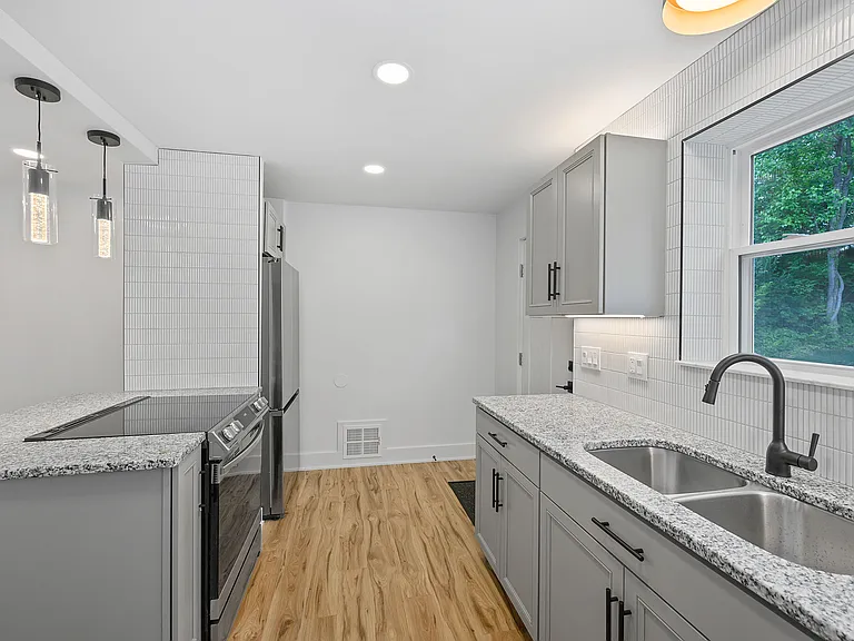 3622 Brotherton Rd #1 — Photo 8