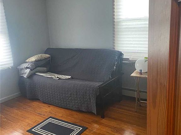 3rd image of 11208 210th St