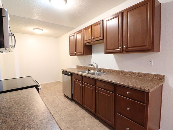 5th image of 2444 E Del Mar Blvd Unit 207